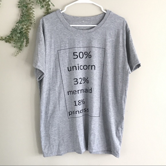 Tops - Grey graphic black T-shirt short sleeve mermaid